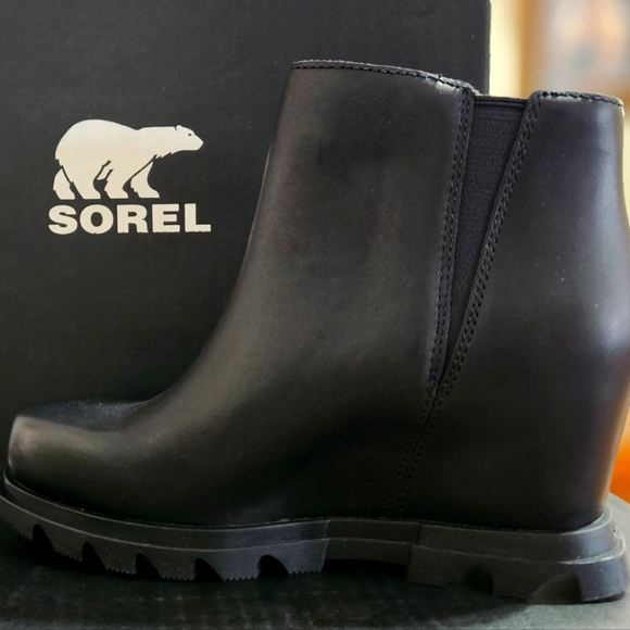 wedge boot - Picture 1 of 2